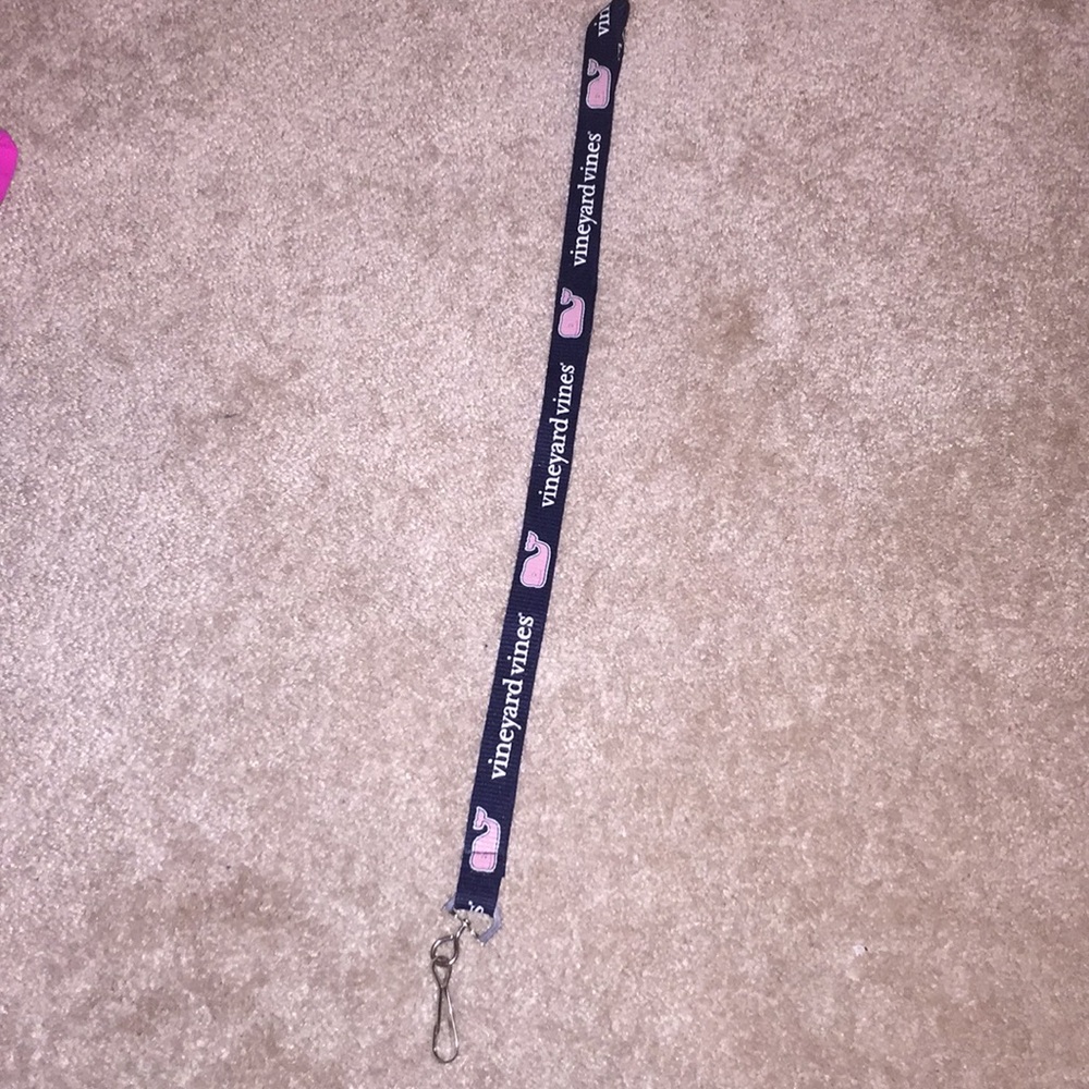 Vineyard vines lanyard